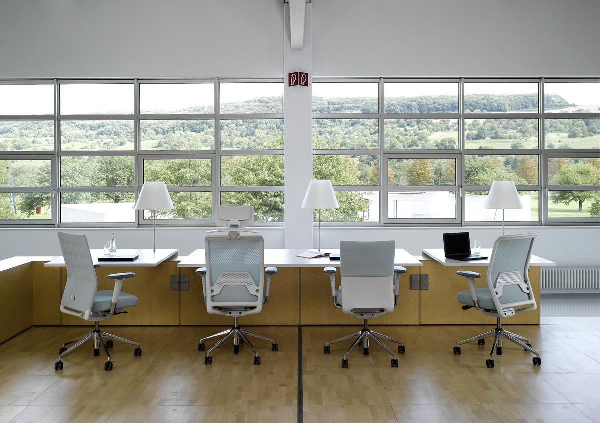 办公椅|现代真皮中班椅|办公家具|华体会体育官方在线官网家具|ID Mesh 大班椅/职员椅